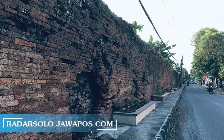 BERSEJARAH: Benteng Keraton Kartasura di Kecamatan Kartasura yang telah ditetapkan sebagai cagar budaya. (RADAR SOLO PHOTO)