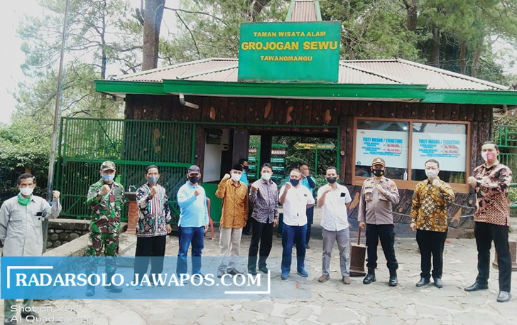 Pengelola Grojogan Sewu siap membuka kembali objek wisata tersebut, akhir pekan ini. (RUDI H/RADAR SOLO)