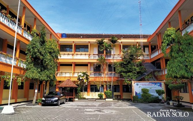 Lulusan SMK Sakti Gemolong sebagian sudah diterima kerja.