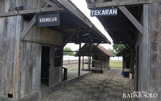 Kondisi halte kereta api yang pernah terpasang di kawasan Sukoharjo dan Wonogiri dipindahkan ke Museum Kereta Api Ambarawa.