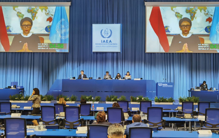 Menteri Luar Negeri Retno Marsudi berbicara dalam pertemuan General Conference ke-65 International Atomic Energy Agency/IAEA yang berlangsung secara virtual pada Senin (20/9). (ANTARA)