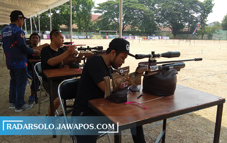 REPRESENTATIF: GOR Diponegoro Sragen sering dijadikan venue kejuaraan. Rencana pemkab mengembangkan kawasan ini batal. (AHMAD KHAIRUDIN/RADAR SOLO)