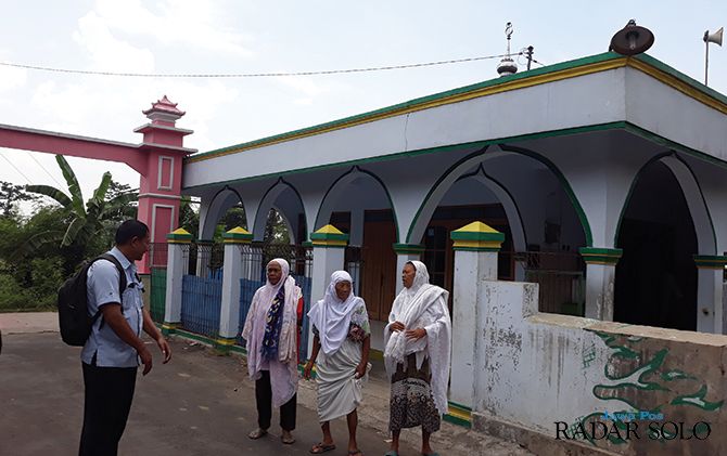 Masjid Al Hidayah di Desa Gatak yang diperkirakan bakal terdampak proyek Jalan Tol Solo-Jogja
