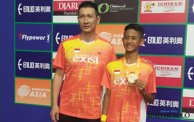 POTENSIAL: Alwi Farhan saat mengikuti kejuaraan Bulu Tangkis Asia U-15 di Surabaya (15/12).