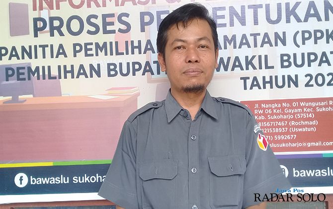 Rochmat Basuki, komisioner Bawaslu Sukoharjo