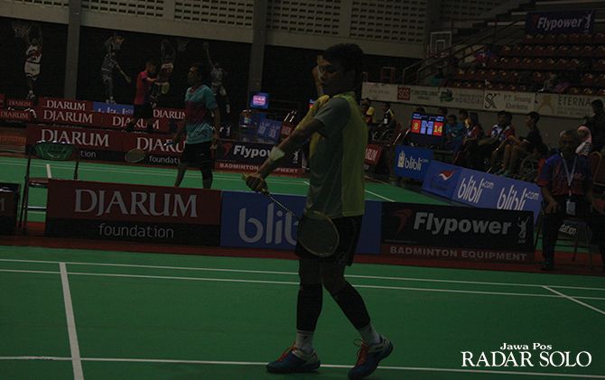 OPTIMISTIS: Atlet bulu tangkis NPC SuryoNugroho saat mengikuti sebuah kejuaraan di Sritex Arena.