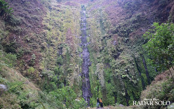 Keindahan air terjun Semuncar
