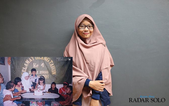 Annisa Maghfira Herdiyanti lahir pada 29 Februari 1996. (Insert) Annisa saat merayakan ulang tahun untuk kali pertama saat usianya 4 tahun.
