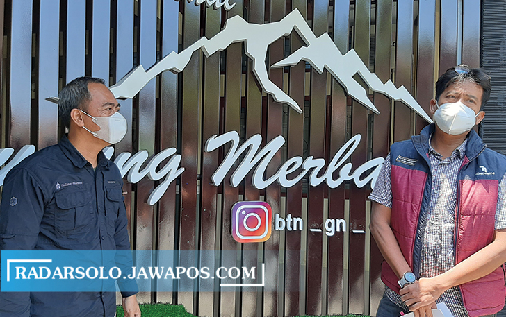 Koordinator Perlindungan BTNGMb Yulianto (kiri) dan Kasubag Tata Usaha (TU) BTNGMb Johan Setyawan. (RAGIL LISTYO/RADAR SOLO)