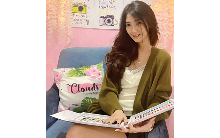 Trifena Lidia sukses menjadi nail artist dan membuka beauty studio.