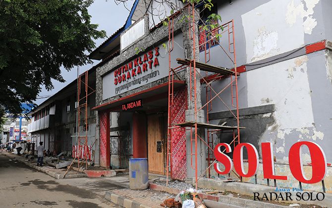 PEREMAJAAN: Bagian depan pintu masuk Rutan Klas IA Surakarta.