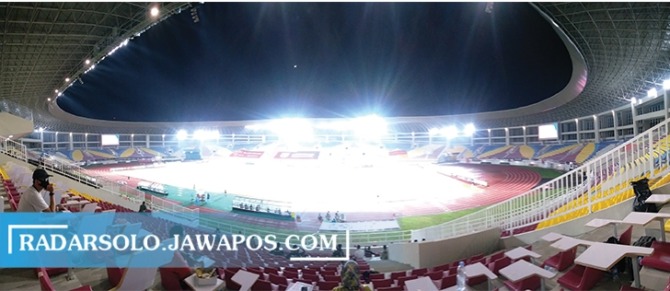 GANTI VENUE: Pelaksanaan Babak 8 Besar Liga 2 akan mempergunakan venue netral. (NIKO AUGLANDY/RADAR SOLO)