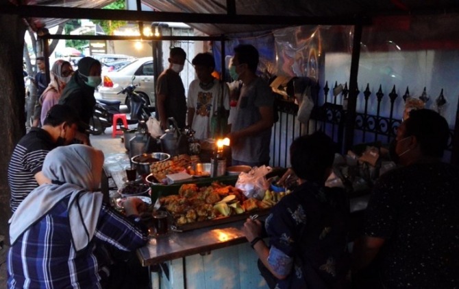 Warung HIK Solo ditetapkan sebagai Warisan Budaya Takbenda (WBTb) oleh Kementerian Pendidikan Kebudayaan Riset dan Teknologi.