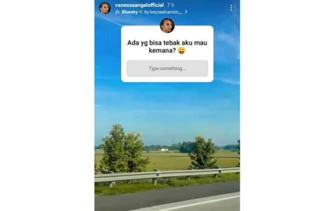 Tangkapan layar unggahan terakhir Vanessa Angel tunjukkan pemandangan jalan tol.