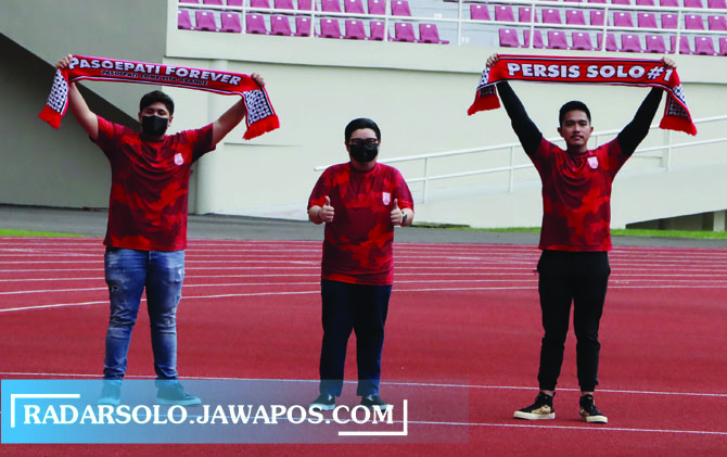 tiga petinggi baru Persis Solo, Aga Thohir (kiri), KevinNugroho (tengah) dan Kaesang Pangarep. (NIKKO AUGLANDY/RADAR SOLO)