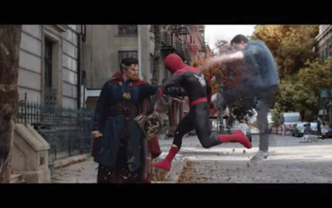Potongan adegan trailer terbaru Spider-Man: No Way Home, Rabu (17/11).