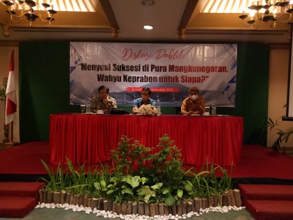 DISKUSI PUBLIK: Para pakar bicara tentang suksesi Pura Mangkunegaran bersama media, Jumat (28/11/2021)