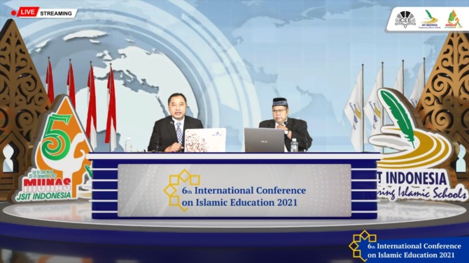MENDUNIA: Konferensi internasional pendidikan Islam dengan tema Bagaimana Menjawab Tantangan Pendidikan Islam di Kancah Internasional, Senin (22/12/2021).