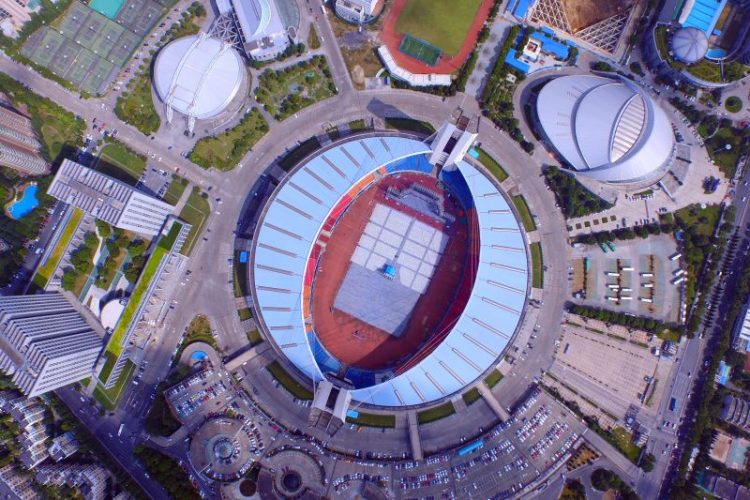 Foto aerial Yellow Dragon Sports Center Stadium in Hangzhou, Tiongkok, yang diambil pada 7 Agustus 2015.
