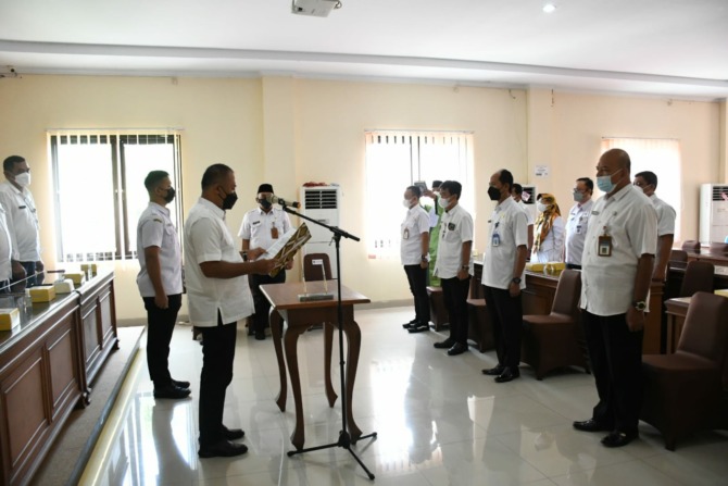 PENYEGARAN: Bupati Juliyatmono melakukan mutasi sejumlah pejabat, beberapa waktu lalu. (RUDI HARTONO/RADAR SOLO)