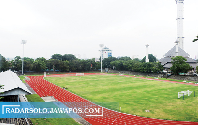 TERUS BERBENAH: Stadion Sriwedari menjadi salah satu venue yang akan digunakan dalam ASEAN Para Games. (M. IHSAN/RADAR SOLO)