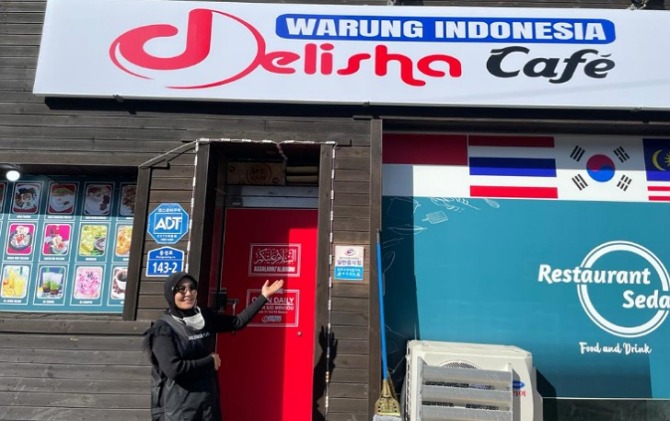 Delisha Café milik diaspora Indonesia di Korea Selatan punya menu favorit nasi goreng dan rendang.