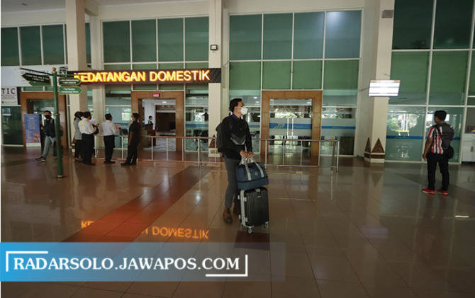 DIBUKA LAGI: Wali Kota Surakarta Gibran Rakabuming Raka berencana membuka kembali jalur internasional di Bandara Adi Soemarmo. (RADAR SOLO PHOTO)