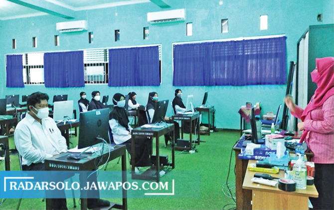 JADI INCARAN: Seleksi PPPK Sragen, beberapa waktu lalu. (AHMAD KHAIRUDIN/RADAR SOLO)