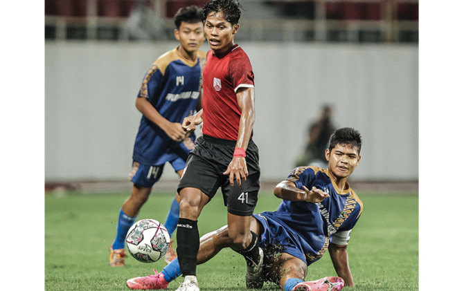 HASIL BAGUS: Laga uji coba Persis Youth menghadapi tuan rumah PPLP Jawa Tengah di Stadion Jatidiri, Semarang, (21/4). (PERSIS SOLO OFFICIAL)