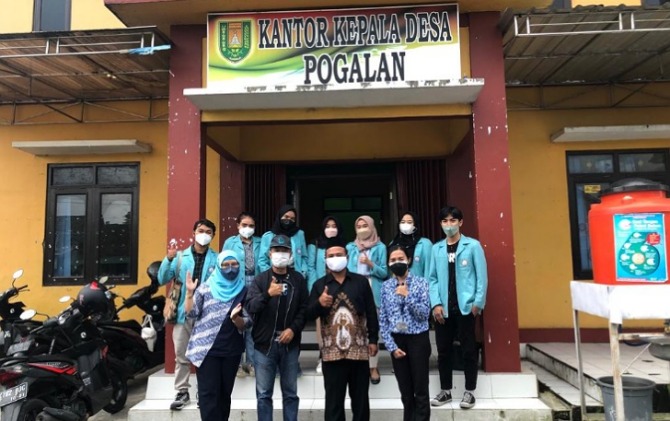 Mahasiswa KKN UNS di Desa Pogalan, Kecamatan Pakis, Kabupaten Magelang siap bantu bangkitkan pariwisata di TNGMb, salah satunya di Hutan Pinus Top Selfie.