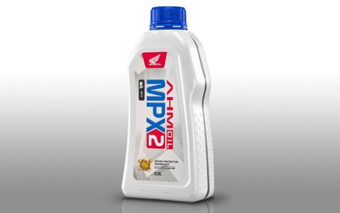 Kemasanpelumas AHM OIL yang lebih atraktif dan terlindungi dari pemalsuan.