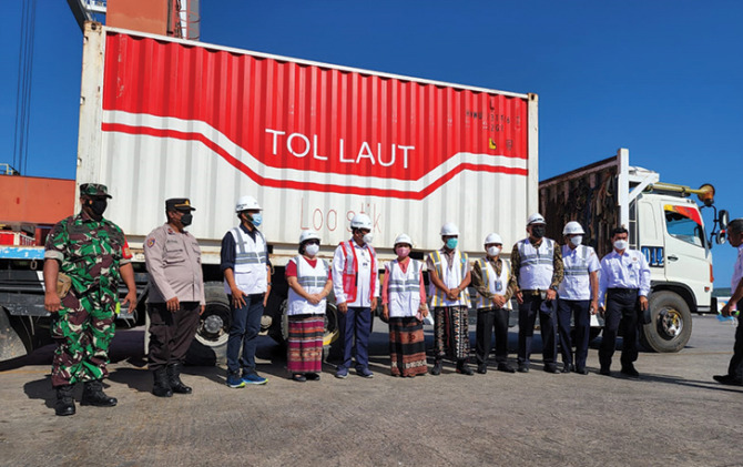 Kolaborasi agregasi distribusi pangan lintas stakeholders, BUMN Holding pangan ID FOOD bersama Kementerian Perhubungan, Badan Pangan Nasional, PTPN Group, Pos Indonesia dan BRI bersinergi mulai mendistribusikan gula dan minyak goreng curah ke pasar-pasar