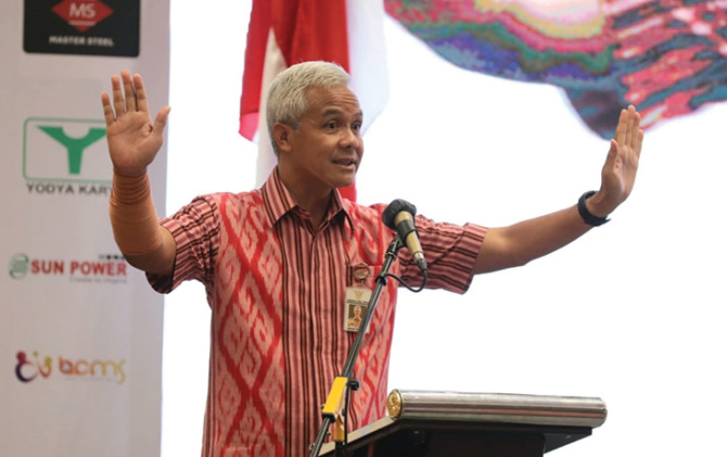 Gubernur Jateng Ganjar Pranowo saat menghadiri Musyawarah Provinsi Ikatan Nasional Konsultan Indonesia (Inkindo) Jawa Tengah di Semarang, Selasa (31/5).