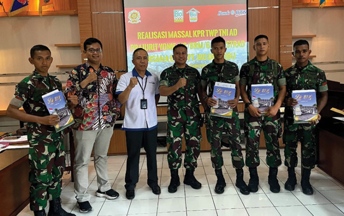 PT Bio Dua Ribu menggelar akad kredit masal kredit kepemilikan rumah (KPR) Tabungan Wajib Perumahan (TWP) TNI AD di Yonif 413/BRM/6/2/Kostrad, Rabu (22/6).