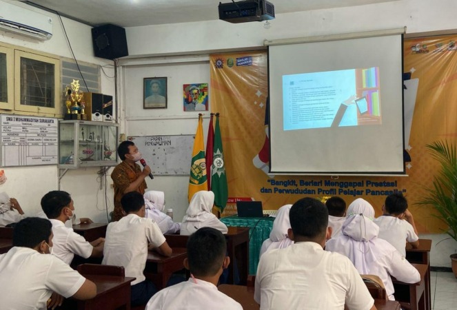 LIMA HARI: MPLS di SMA Muhammadiyah 1 Surakarta, kemarin (13/7). (ISTIMEWA)