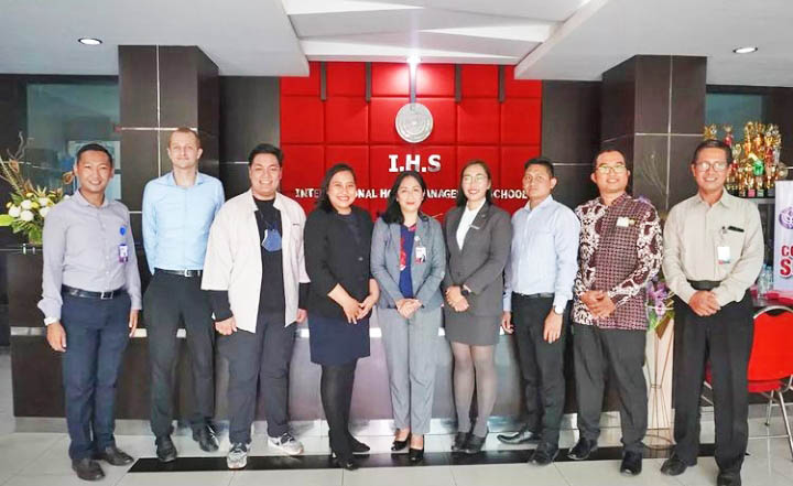 BERKOMPETEN: IHS akan menggelar wisuda, hari ini. (ISTIMEWA)