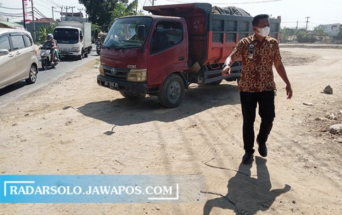 Camat Grogol Herdis Kurnia Wijaya. (IWAN KAWUL/RADAR SOLO)