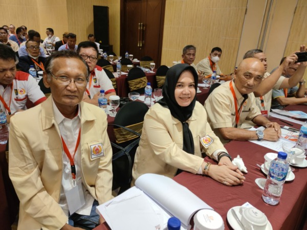 BERI SUARA: Wali Solo ikut di acara Rakerprov KONI Jateng di Hotel Grand Candi Semarang (19-20/9). (KONI SURAKARTA FOR RADAR SOLO)