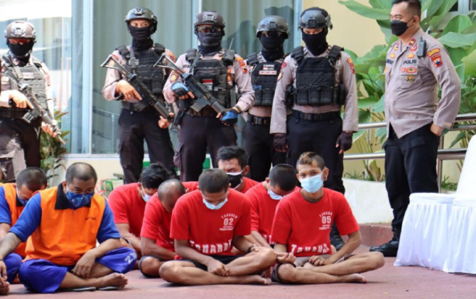 Para pelaku tindak kejahatan diamankan Polres Sragen selama Operasi Sikat Jaran Candi 2022. (AHMAD K/RADAR SOLO)
