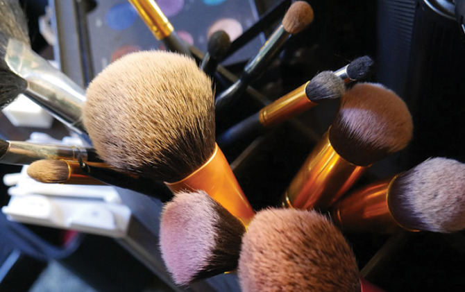 Aplikator make up. (pixabay)