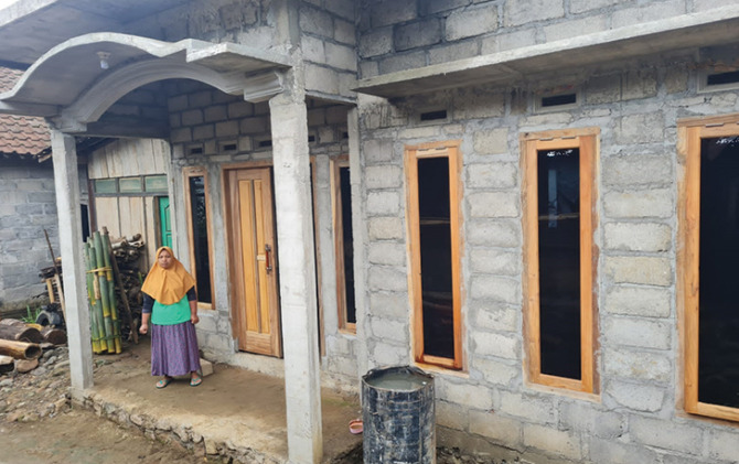 Salah satu rumah warga Desa Ngepenrejo yang dibangun Gubernur Jateng Ganjar Pranowo lewat program RSLH, kini tampak kokoh dengan tembok batako.