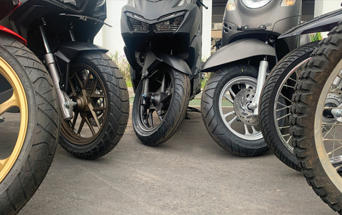 Beragam jenis alur ban motor disesuaikan dengan kondisi jalan dan medan yang dilalui.