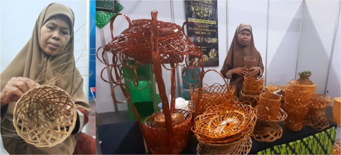 KREATIF: Roisah, warga Karanganyar yang membuat kreasi kerajinan dari bahan baku lidi dalam sebuah pameran (kiri). Kreasi Roisah berbentuk piring, vas bunga, dan tempat menaruh pulpen. (RUDI HARTONO/RADAR SOLO)