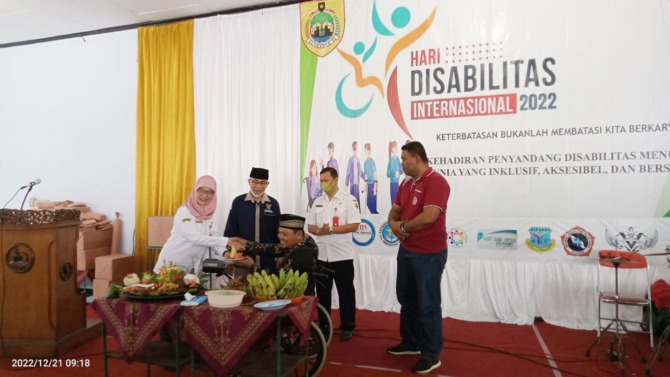 Perayaan Hari Disabilitas Internasional di Kabupaten Sragen, Rabu (21/12). (AHMAD KHAIRUDIN/RADAR SOLO)