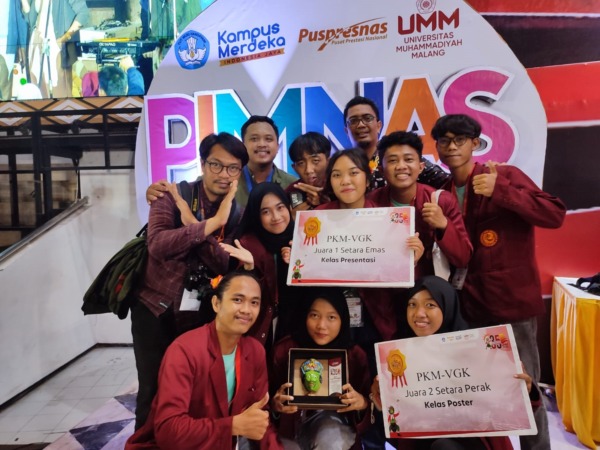 KEBANGGAAN: TIM PKM VGK ISI Surakarta menyabet emas pada kelas presentasi, dan perak di kelas poster pada ajang Pimnas ke-35. (DOK. ISI SURAKARTA)