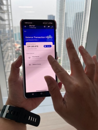 Fitur pulsa darurat dan kontrol pulsa yang disediakan XL axiata makin memudahkan pelanggan.