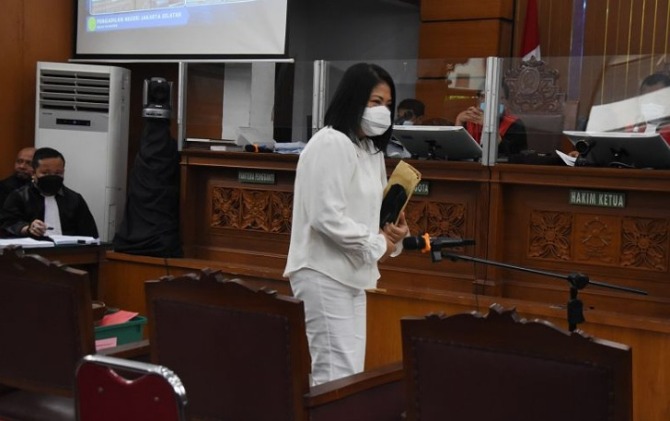 Terdakwa Putri Candrawathi.. (ANTARA /Indrianto Eko Suwarso)