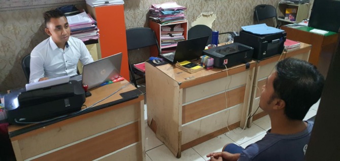 NEKAT: Polisi memeriksa TH di Mapolres Wonogiri, belum lama ini. (POLRES WONOGIRI FOR RASO)