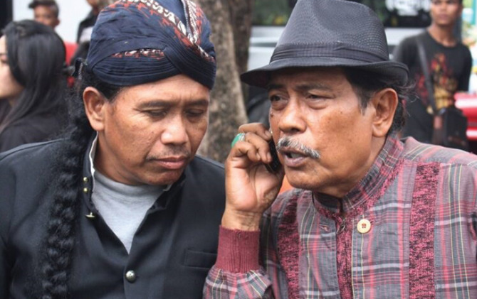 Eddy Karsito bersama Otis Pamutih (kanan). (dok. Eddy Kasito)