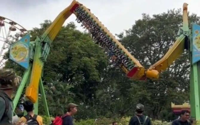 Video yang menunjukkan wahana Tornado Dunia Fantasi (Dufan) Ancol mendadak macet di tengah permainan, menjadi viral di media sosial. (Istimewa)